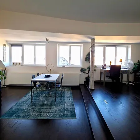 Lux - Loft With View Of The Center Of Πράγα